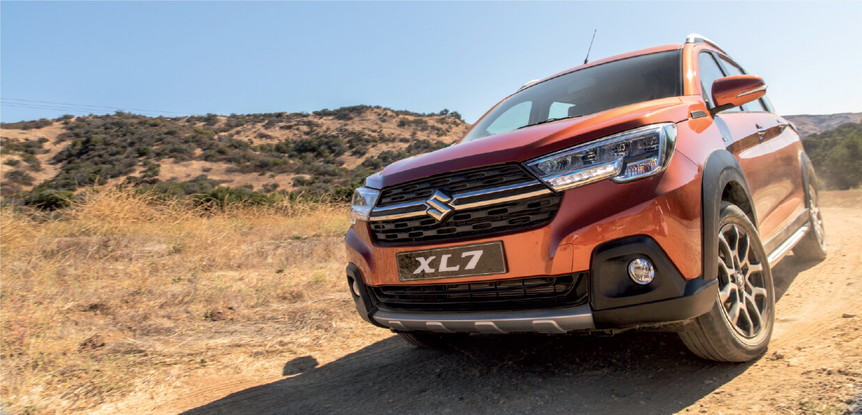 Hình ?nh Suzuki XL7 Hoàn Toàn M?i