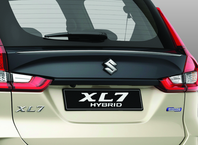Ngo?i th?t XL7-HYBRID 2024